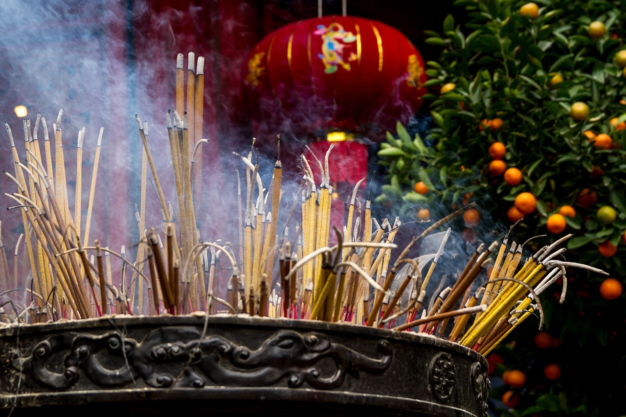 中秋佳节，传统与现代交融，情感与文化的传承之夜